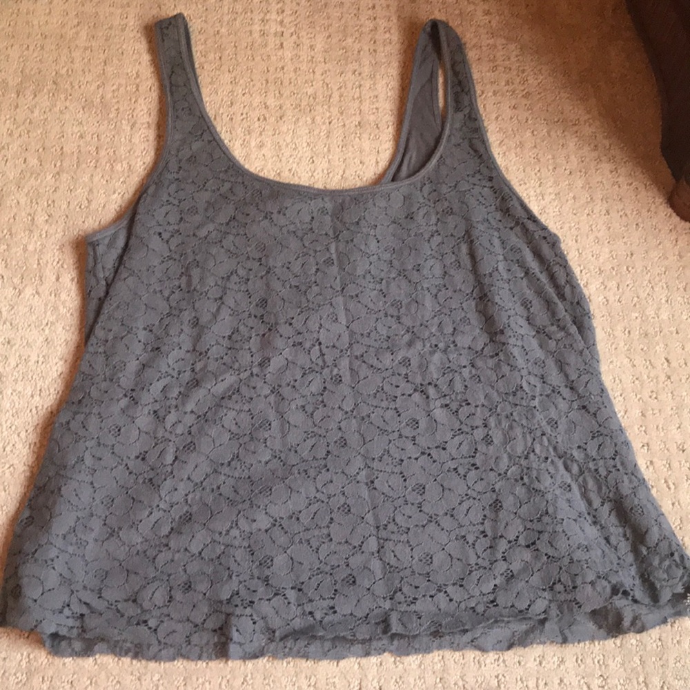 Lace tank with zipper back